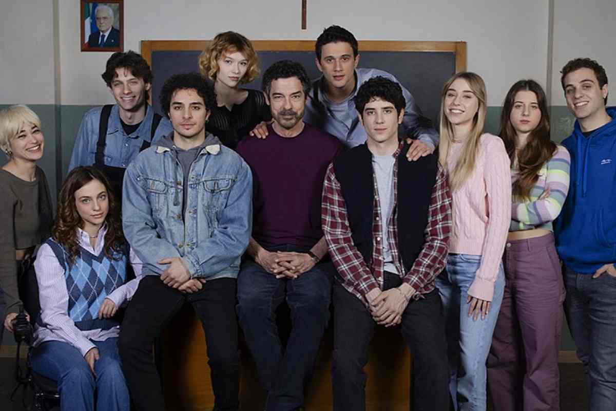Un Professore 3, nuove storie e volti in arrivo: e intanto la stagione 4 è già pronta a decollare