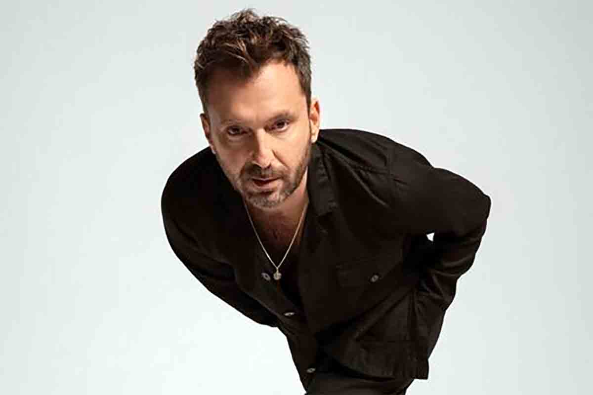 Cesare Cremonini, racconti e confessioni di live: “Il pubblico si meritava un disco speciale”