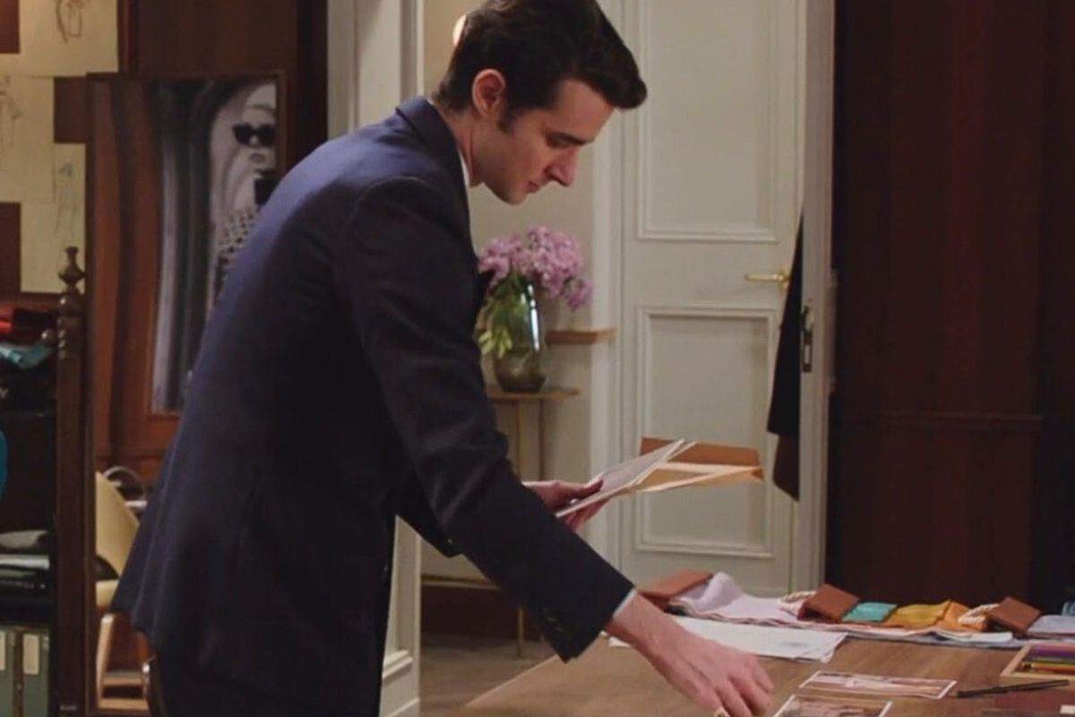Spoiler PDS Ettore pronto a tutto per una foto