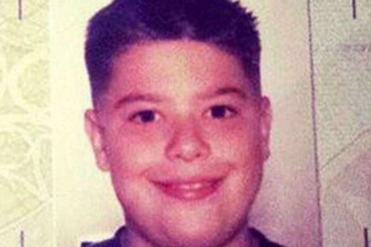 Lo riconoscete? Qui piccolissimo, oggi è il cantante più famoso di Italia