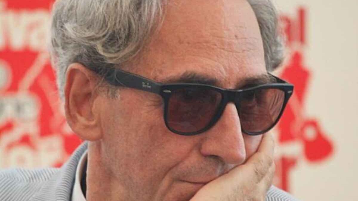 Franco Battiato, le prime immagini del film tributo: chi vestirà i panni del celebre cantautore
