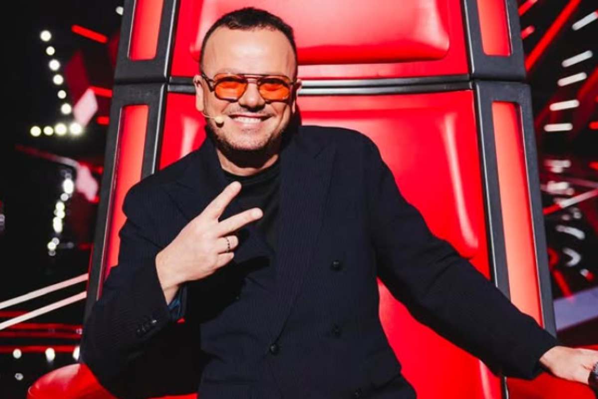 Gigi D’Alessio, il lato doloroso della sua vita: cosa ha portato via i suoi genitori e suo fratello