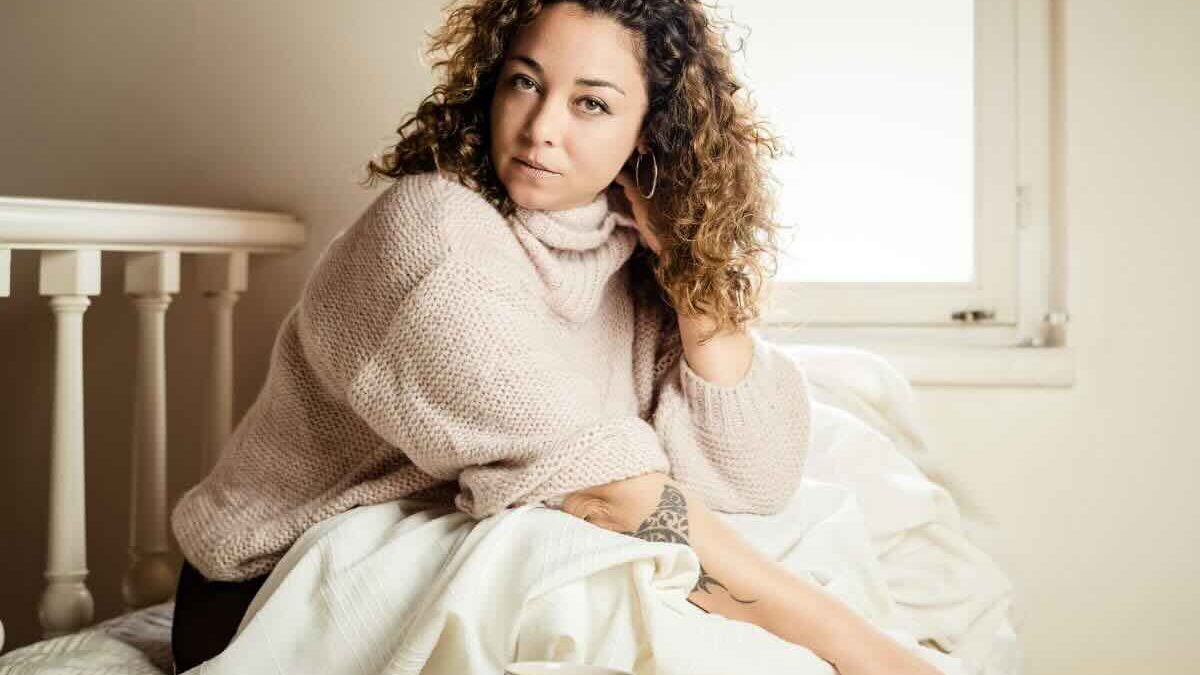 Guendalina Ward, l’intervista a Cineblog: “Io figlia di due giganti del doppiaggio, all’inizio mi hanno accolta benissimo. Oggi punto sul teatro, l’unica arte che non morirà mai”