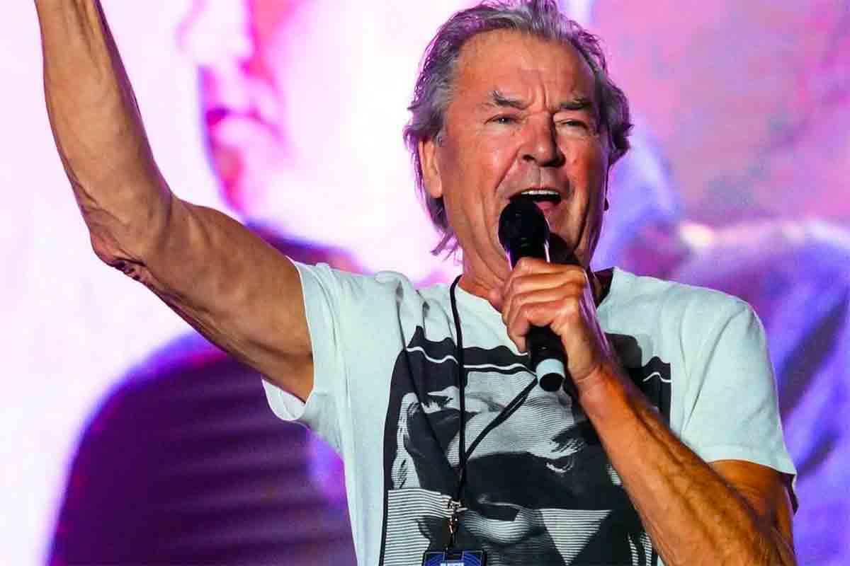 Ian Gillan, preoccupazione per la salute del mito dei Deep Purple che pensa al ritiro