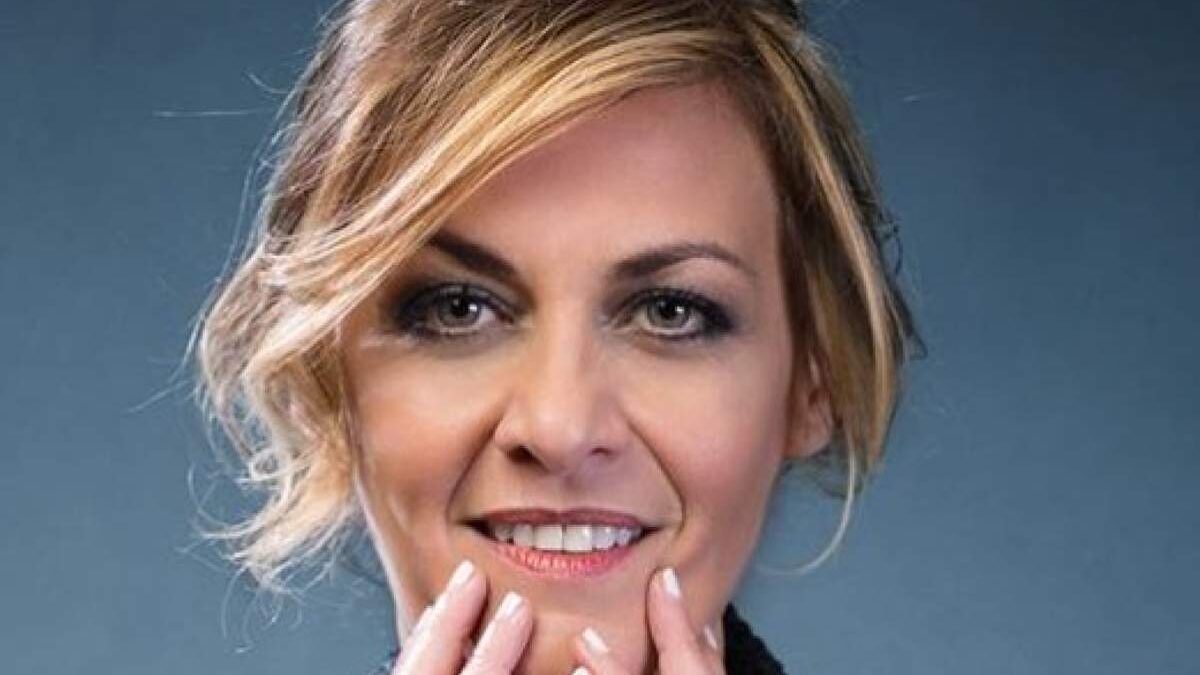 Irene Grandi, la sua casa è un rifugio da sogno nella campagna toscana