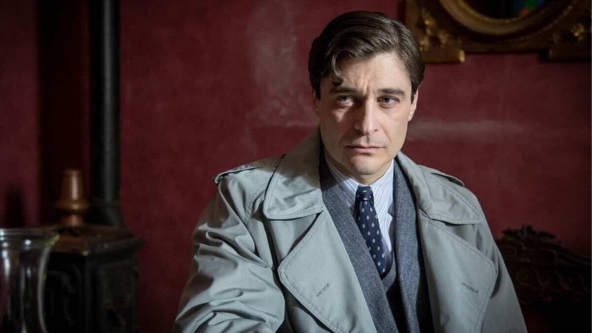 Il Commissario Ricciardi, esordio oltre il 21% di Share. GF al 15%, Sinner fa volare Rai2 al 10,6%. I dati Auditel del 10 novembre 2025