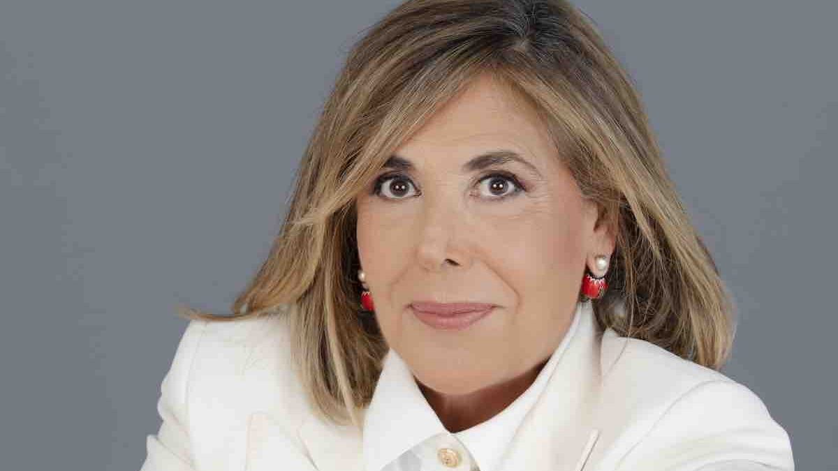 Maria Latella, intervista a TvBlog: “I libri sono un antidoto all’impoverimento culturale. Un titolo per Meloni e Schlein? Bel-Ami di Maupassant”
