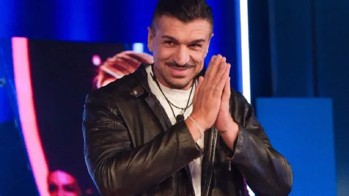 Grande Fratello 2025, chi è Matteo Azzali: età, dove vive, studi, lavoro, fidanzata, Instagram. Tutto su di lui