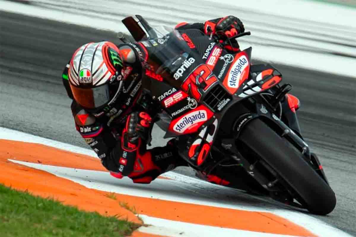 MotoGP Valencia, ultimo atto con Bezzecchi in pole, Bagnaia crolla | Oggi alle 14 la diretta in TV e in streaming