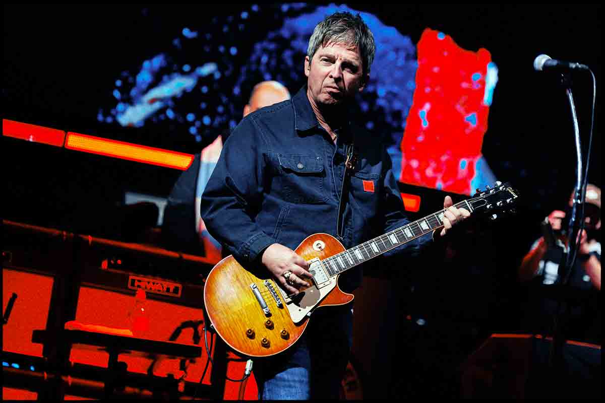 Oasis Live