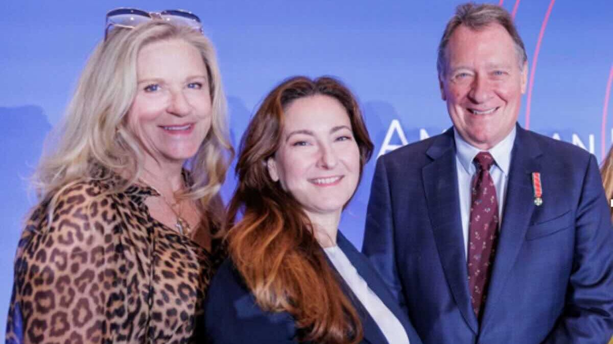 Publispei e Revelations Entertainment, annunciata la nuova co-produzione italo-americana The Perfect Wife: trama e data di uscita