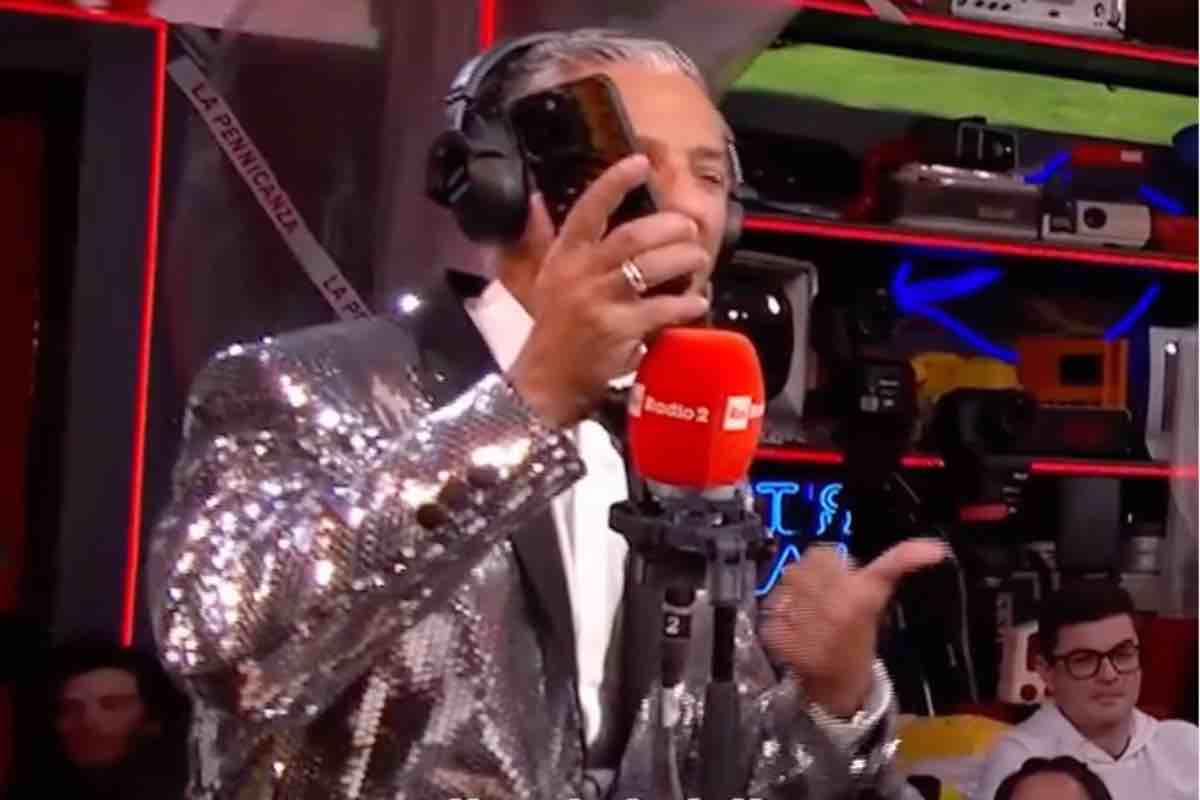 Renzo Arbore telefona in diretta a La Pennicanza