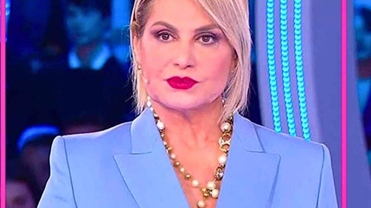 Grande Fratello, chiusura anticipata per Simona Ventura? Come stanno le cose