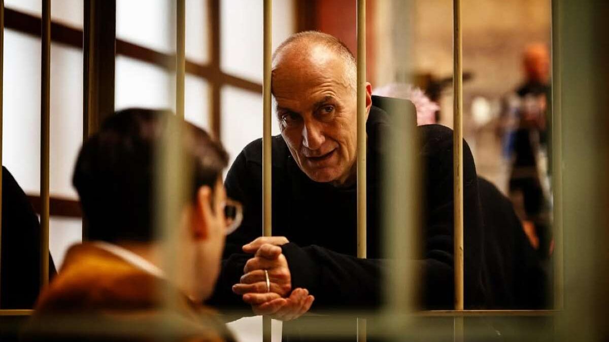 Suspense, violenza e potere: i 5 lavori che ti faranno capire perché Sollima è uno dei migliori registi contemporanei