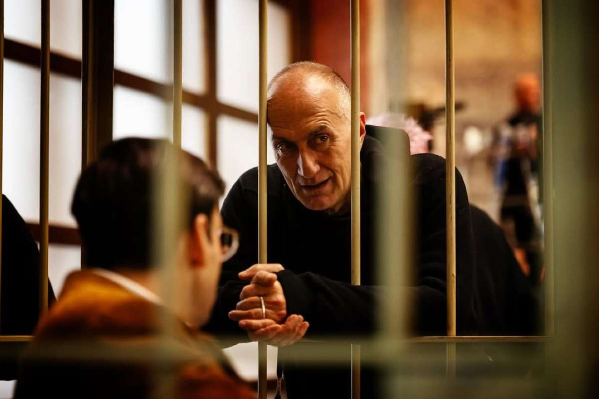 Suspense, violenza e potere: i 5 lavori che ti faranno capire perché Sollima è uno dei migliori registi contemporanei
