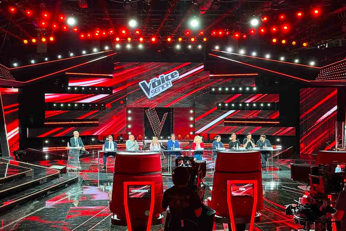 The Voice Senior torna su Rai 1: musica, storie e una nuova giuria per i talenti over 60