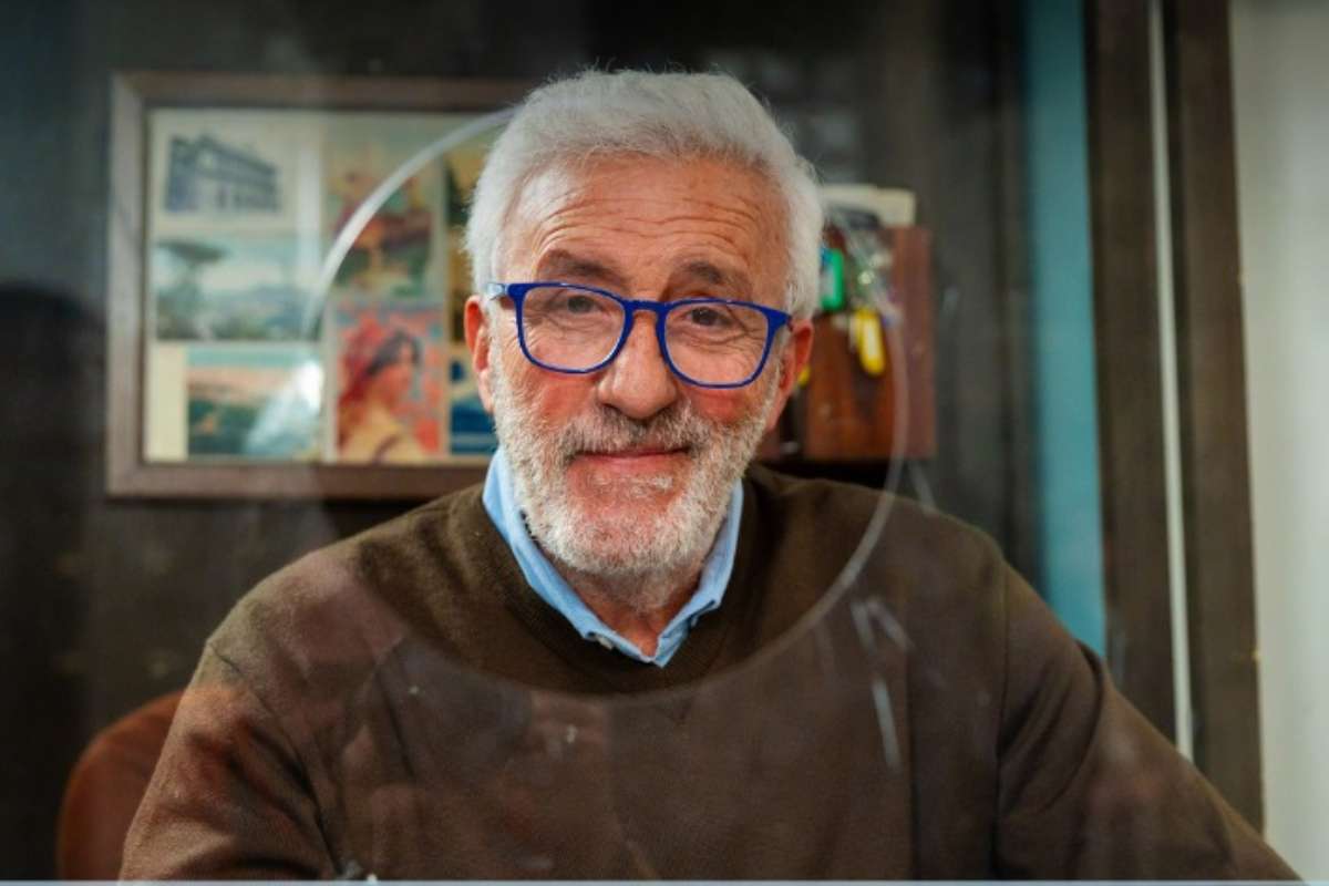 Raffaele al centro del colpo di scena