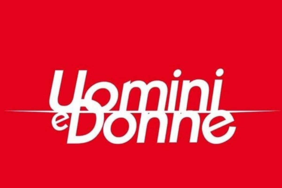 Uomini e Donne, lite furiosa in studio e poi la sorpresa: la coppia lascia lo studio assieme, le anticipazioni