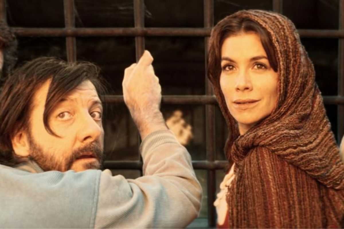 Augusto Fornari e Giulia Michelini in una scena del film