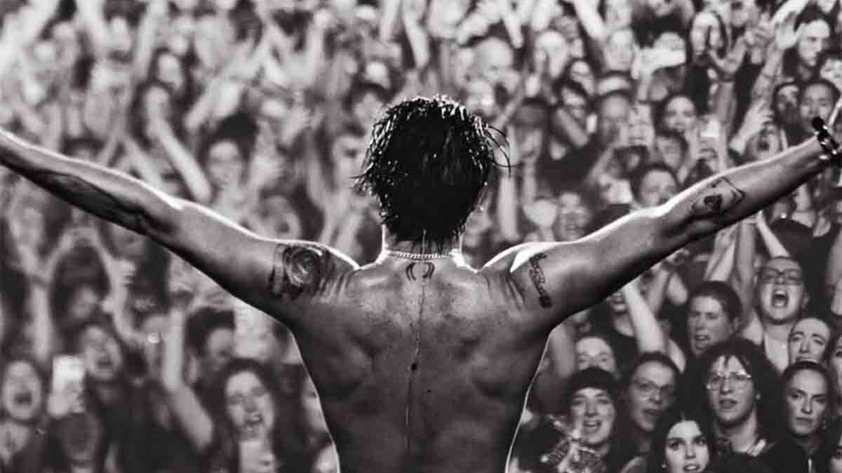 Yungblud si ferma: problemi di salute e tour sospeso fino a fine anno