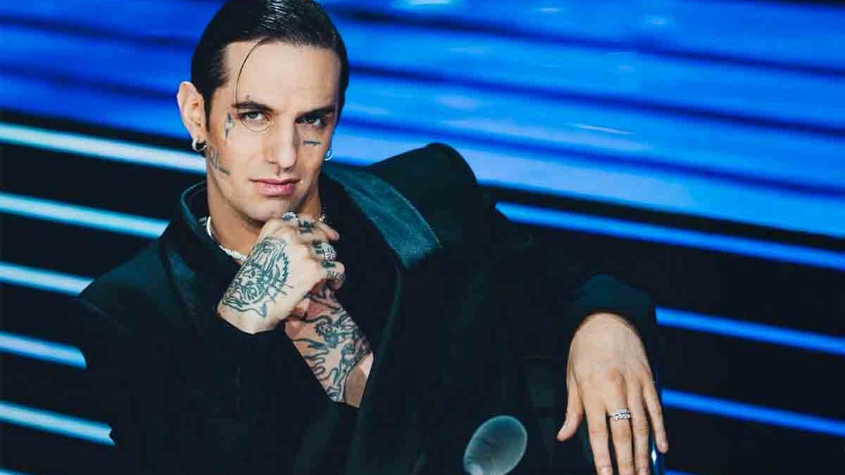 Achille Lauro tra “Incoscienti giovani” e solitudine: “Una vita alienante, in attesa degli stadi”