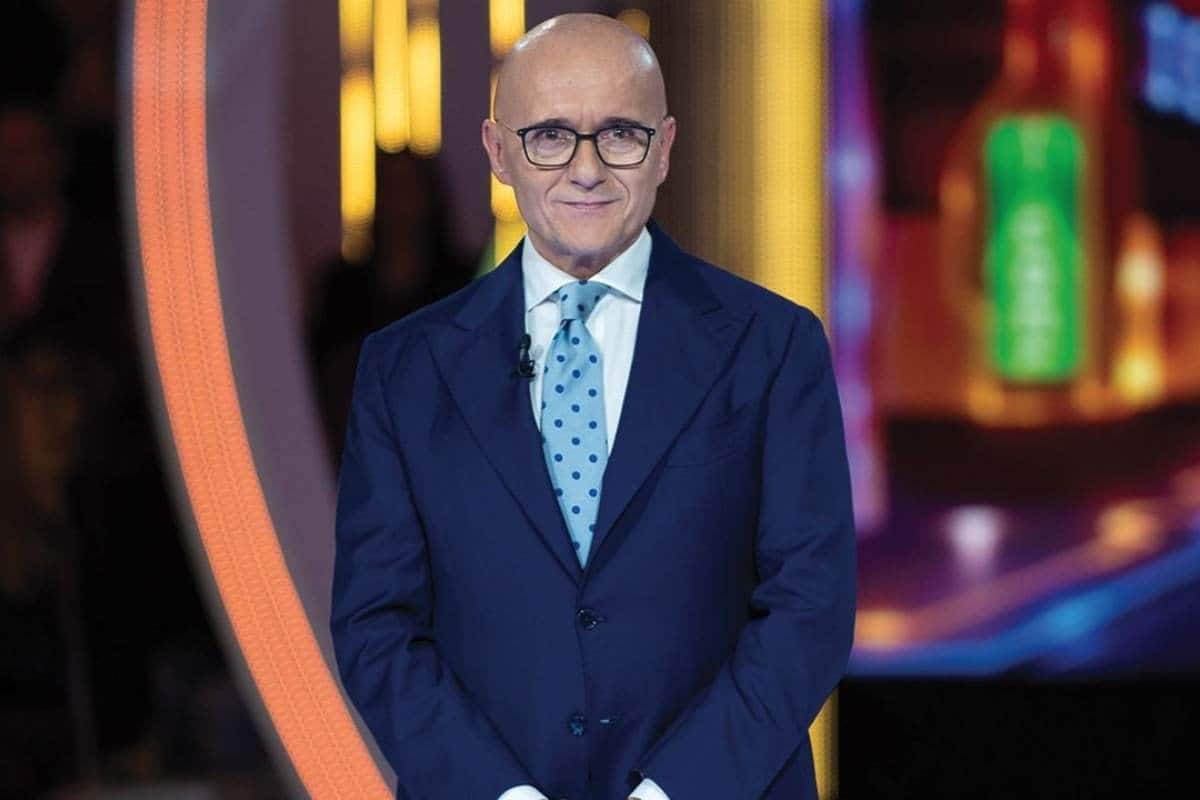 Alfonso Signorini: età, laurea, dove vive, fidanzato, il futuro a Mediaset