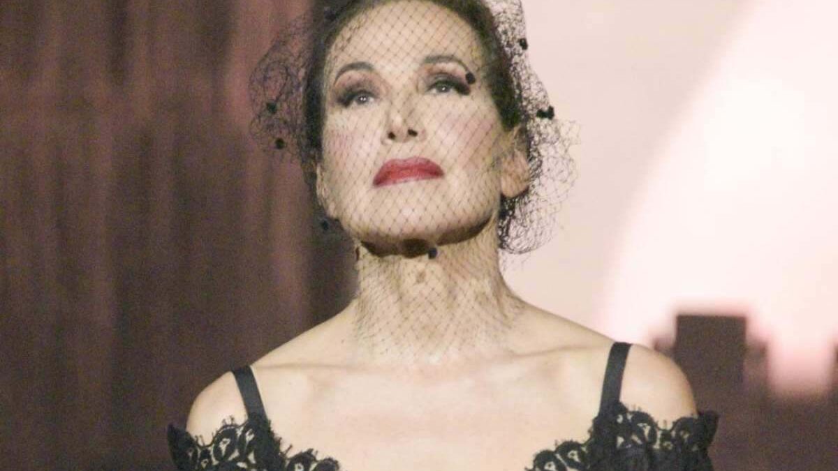 Barbara D’Urso presa di mira a Ballando con le Stelle: fuochi e fiamme nel backstage