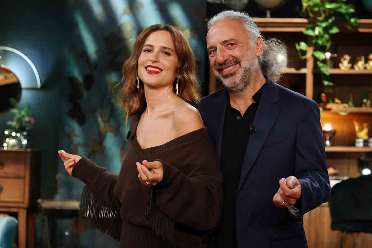 INTERVISTA ESCLUSIVA – Stefano Bollani e Valentina Cenni: “Amiamo la nostra trasmissione incosciente”