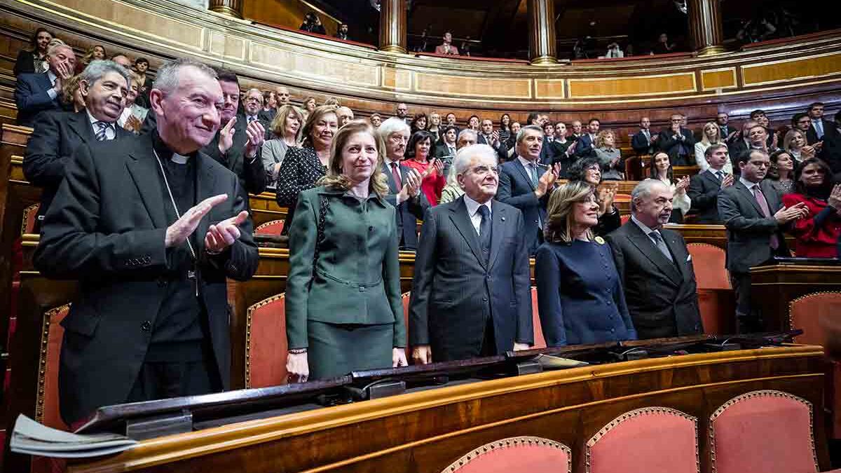 Concerto di Natale in Senato su Rai 1: Baglioni con Orchestra e Coro del San Carlo
