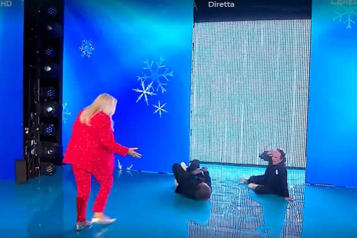 ricchi e poveri cadono in diretta a domenica in come stanno