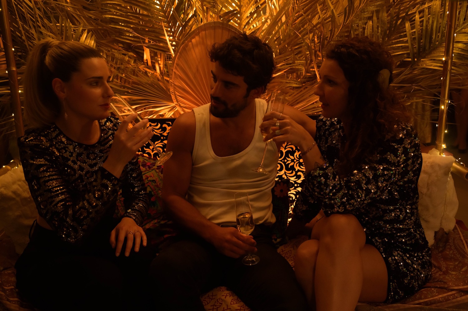 Escort Boys, la prima stagione completa arriva gratis su Mediaset Infinity