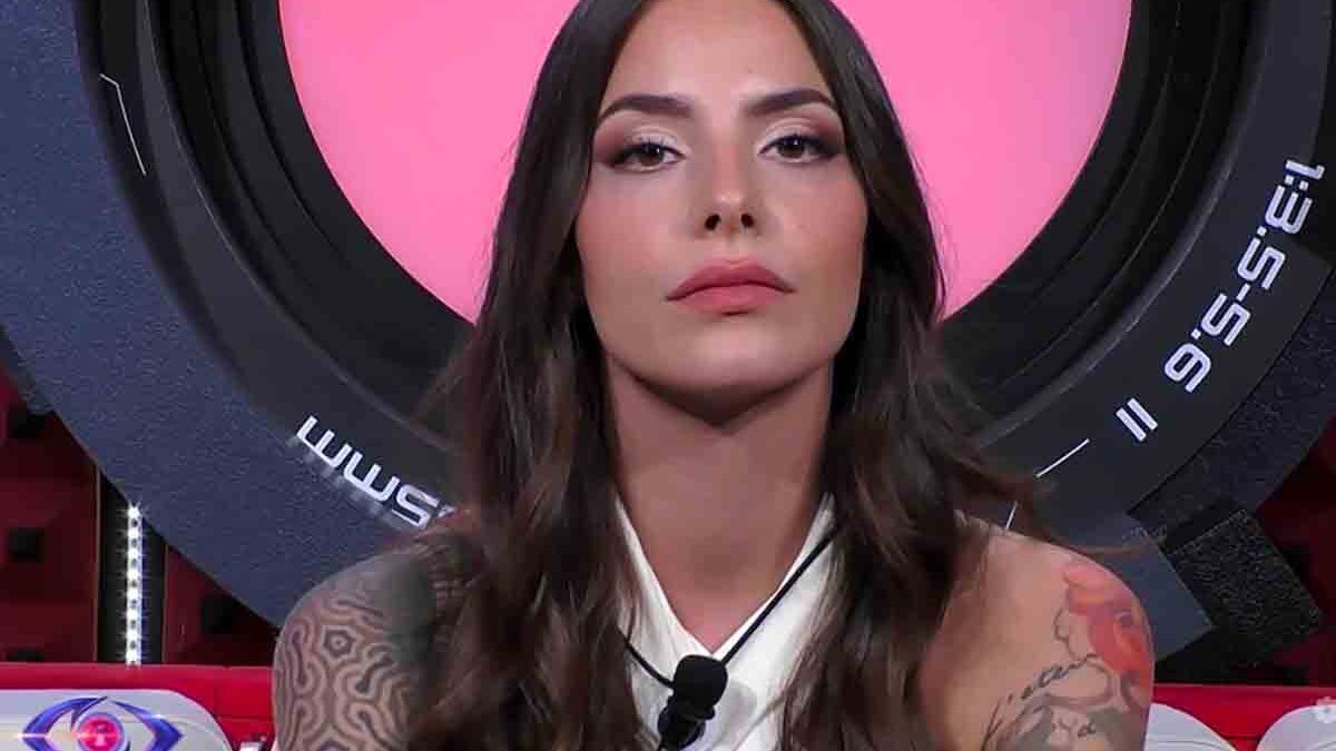 Grande Fratello, verso la finale: televoto aperto, Anita già in superfinale e favorita