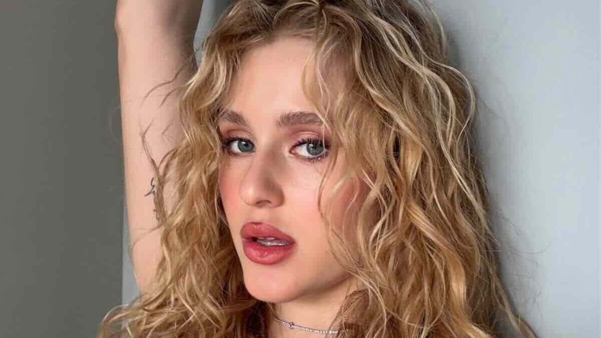 Isobel Kinner età, origini, carriera, Amici, fidanzato: chi è la valletta di Caduta Libera