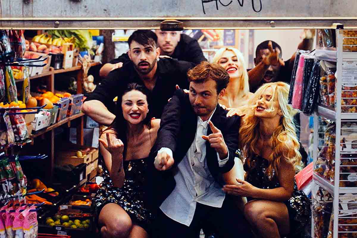 INTERVISTA ESCLUSIVA – Filippo Laganà, il sogno, l’insonnia e un Minimarket: ritratto di un talento che vuole trasformare la vita in show