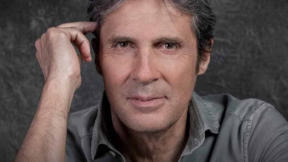 Luca Barbarossa, età, successi, dove vive, moglie, figli, anni difficili, tutto sul cantautore romano di “Portami a ballare”