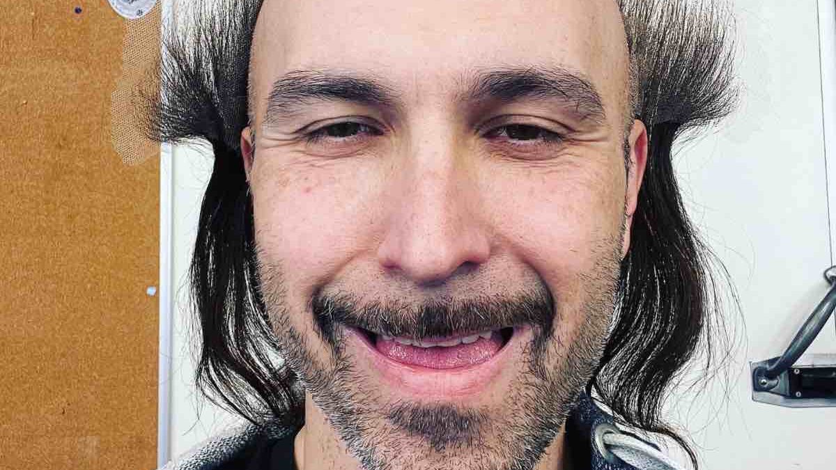 Maccio Capatonda, da scommessa della Gialappa’s a cavallo vincente di Verdone e De Sica: la comicità nonsense torna protagonista
