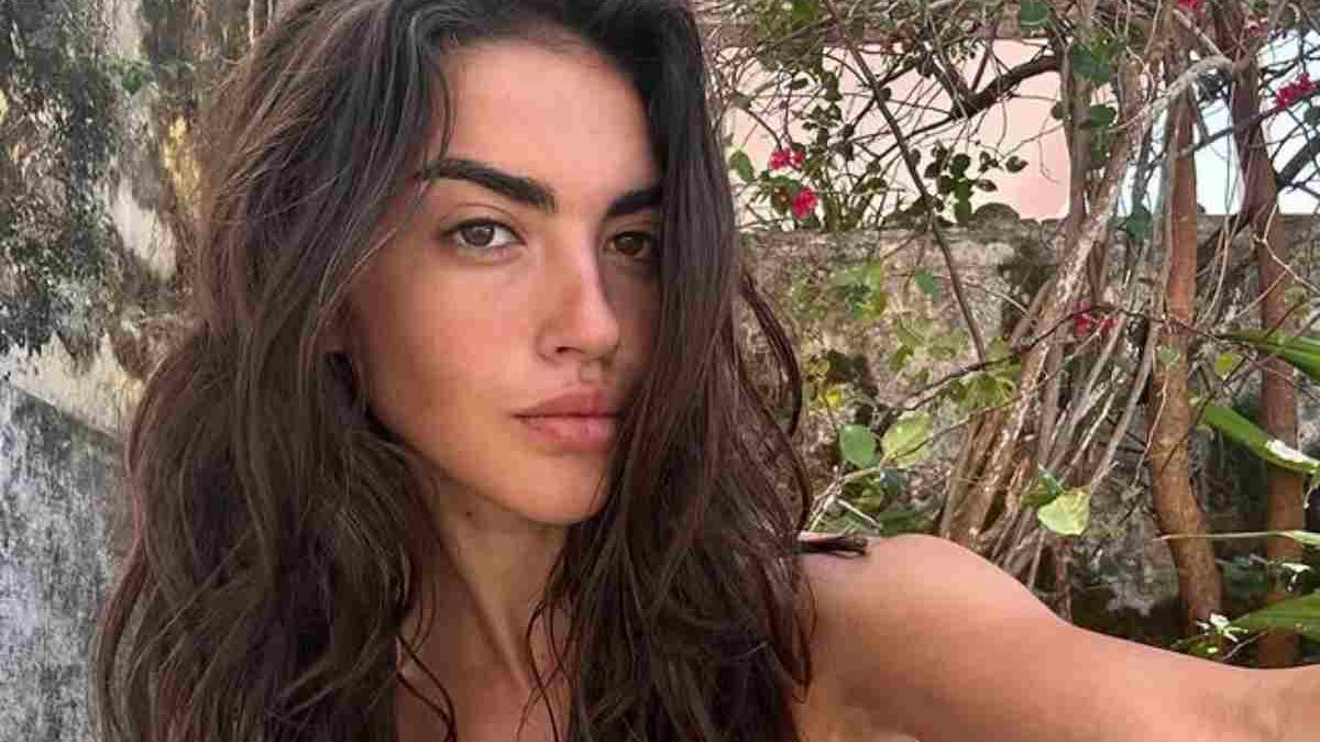 Sara Barbieri, chi è la fidanzata di Fabrizio Corona, madre di suo figlio Thiago