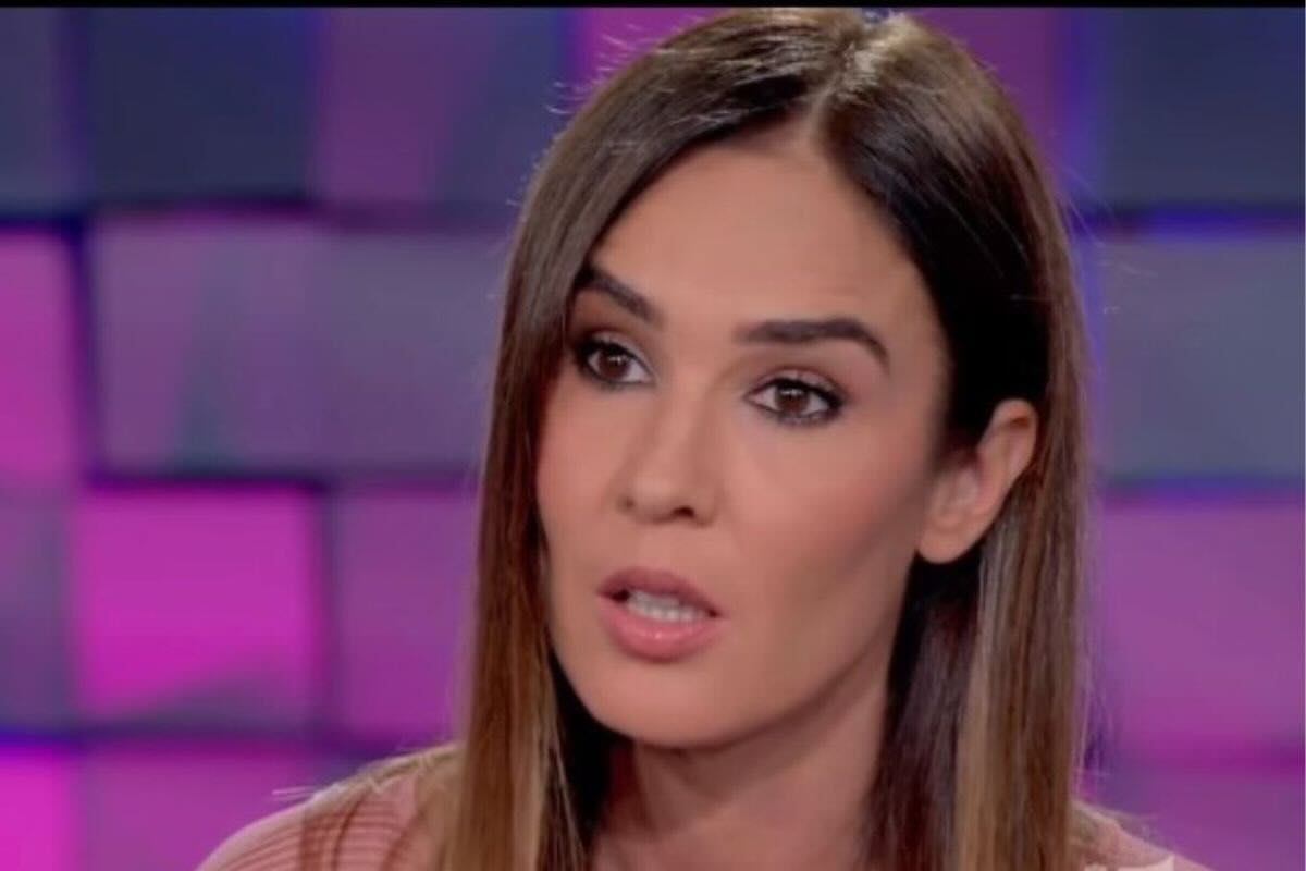“Possiamo parlare d’altro?”, l’ospite gela Silvia Toffanin. Cosa è successo a Verissimo