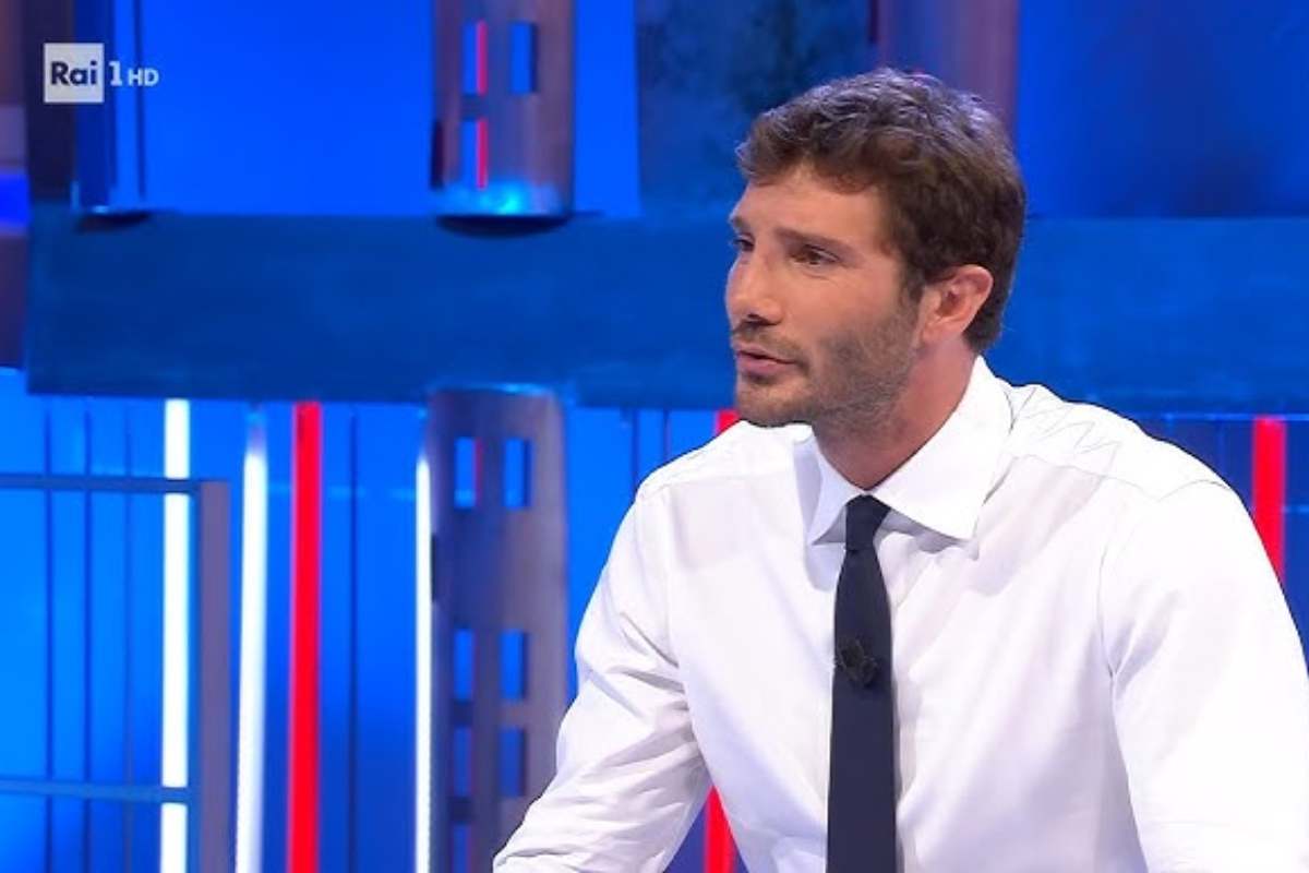 Affari Tuoi, arrivano le scuse di Stefano De Martino