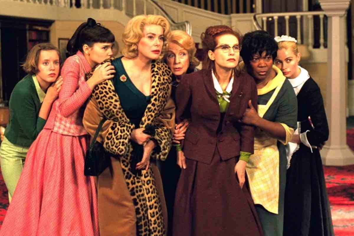 8 donne e un mistero
