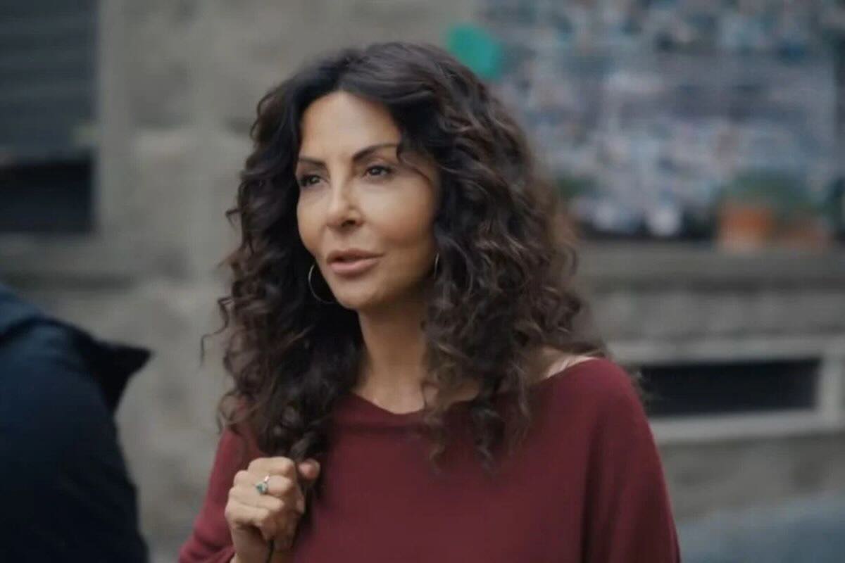 “A testa alta”: trama, cast e puntate della nuova serie di Canale 5 con Sabrina Ferilli