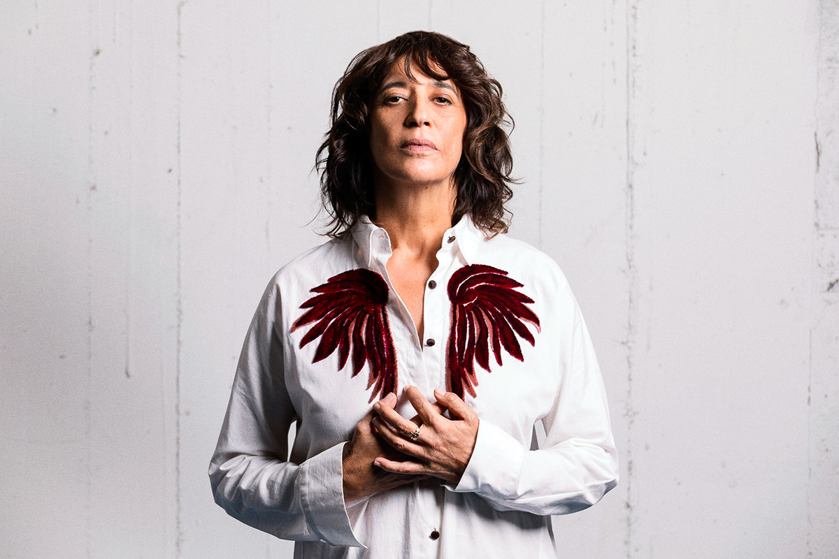 INTERVISTA ESCLUSIVA – Angela Baraldi: “Rivendico il mio essere outsider e auspico una visione periferica”