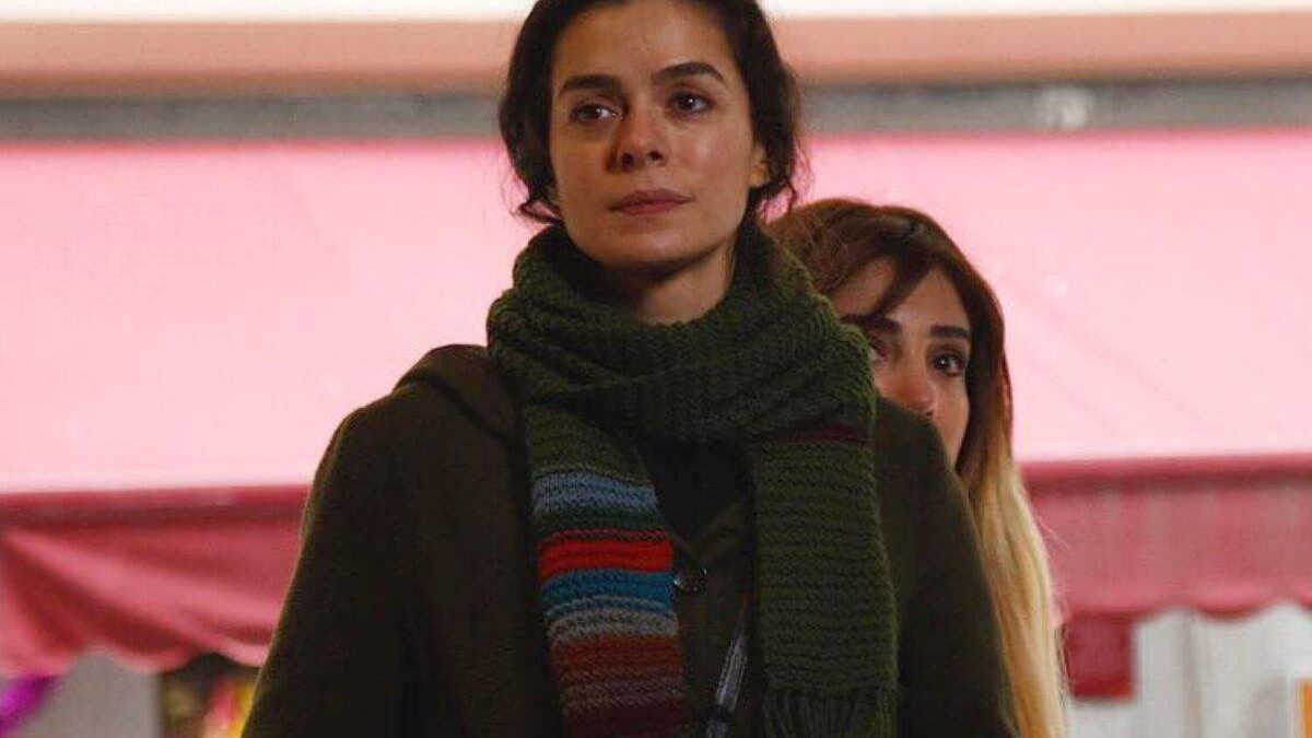 La Forza di Una Donna quasi al 18% batte Semplicemente Fiorella in replica. I dati Auditel del 22 maggio 2026