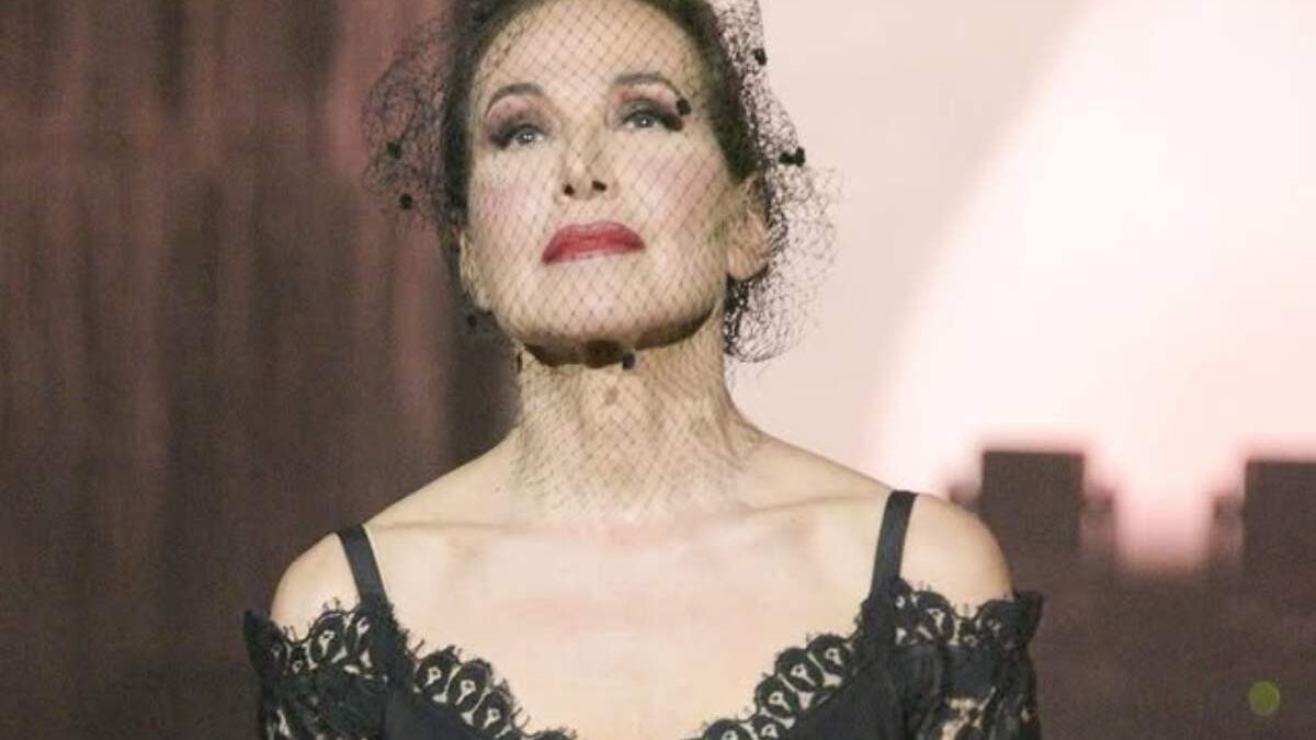 Salta il suo programma in Rai, Barbara D’Urso molla tutto e si “rifugia” in questa clinica