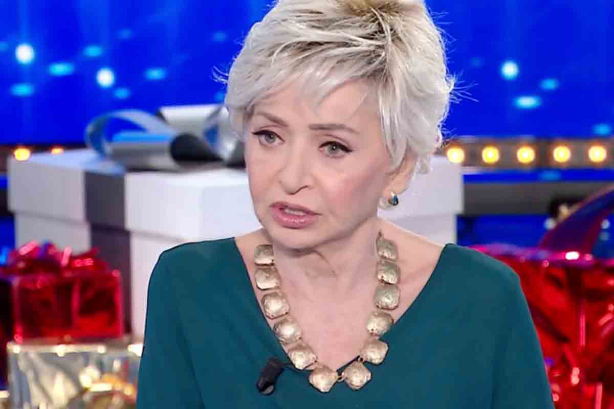 Enrica Bonaccorti a Domenica In, il pranzo di Natale da Mara Venier e l’incertezza: “Sono in un limbo”