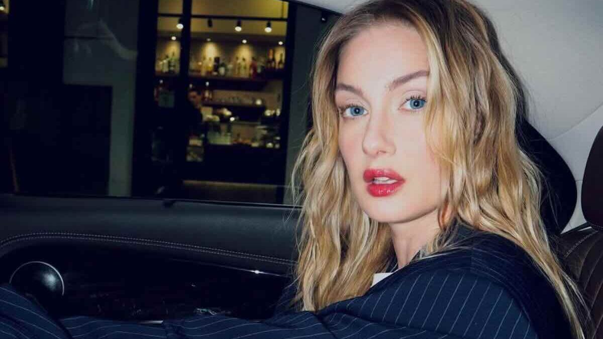 Eva Riccobono: età, laurea, dove vive, marito e figli. Tutto sulla modella ospite a Verissimo