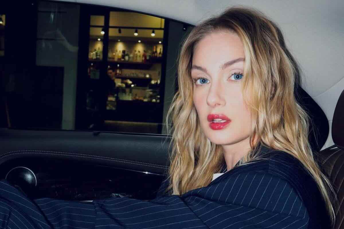 Eva Riccobono: età, laurea, dove vive, marito e figli. Tutto sulla modella ospite a Verissimo