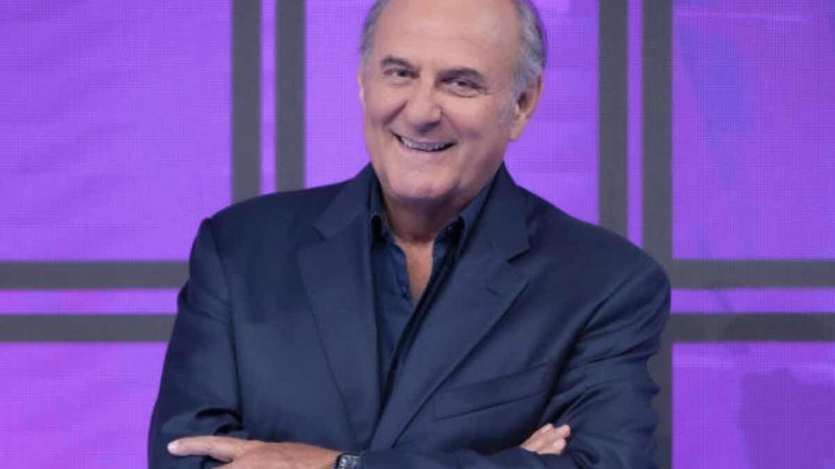 La Ruota dei Campioni vince contro Tali e Quali, ma lascia l’access prime time a De Martino. I dati Auditel del 23 gennaio 2026
