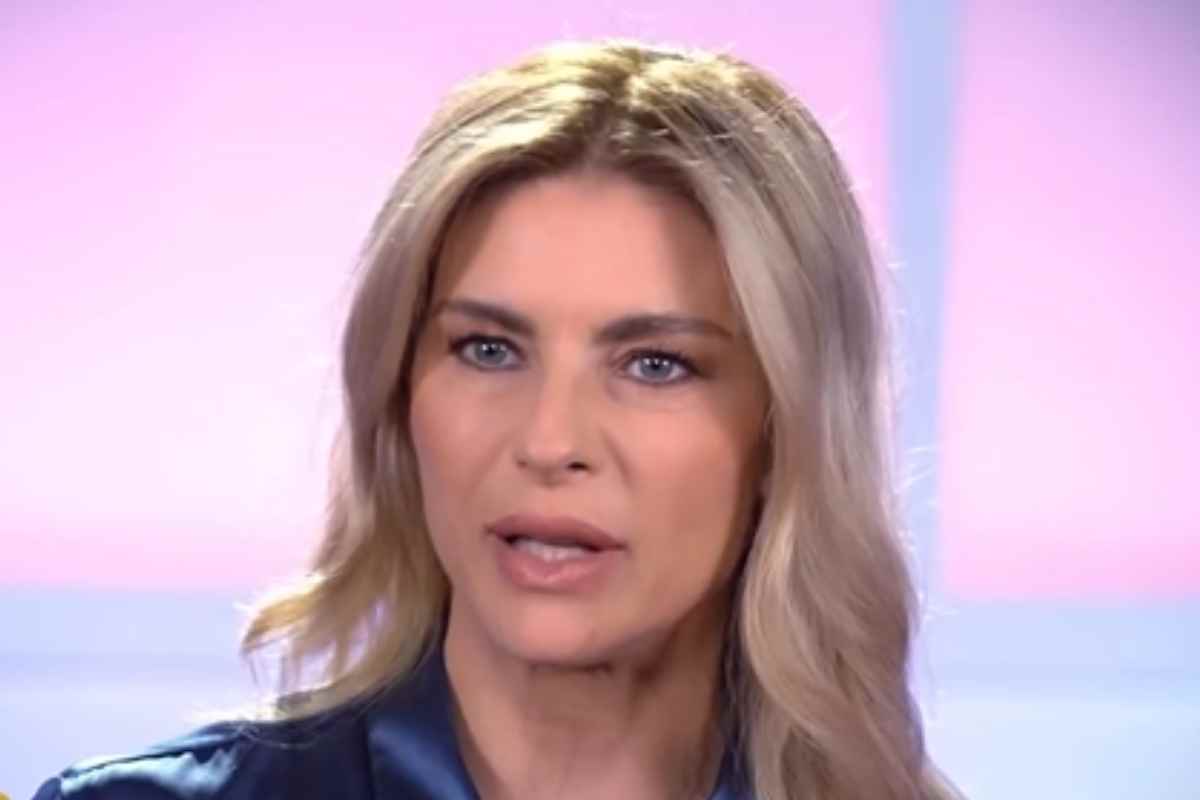 Problemi per Martina Colombari dopo Ballando: “Tre ecografie e una risonanza”, le sue condizioni