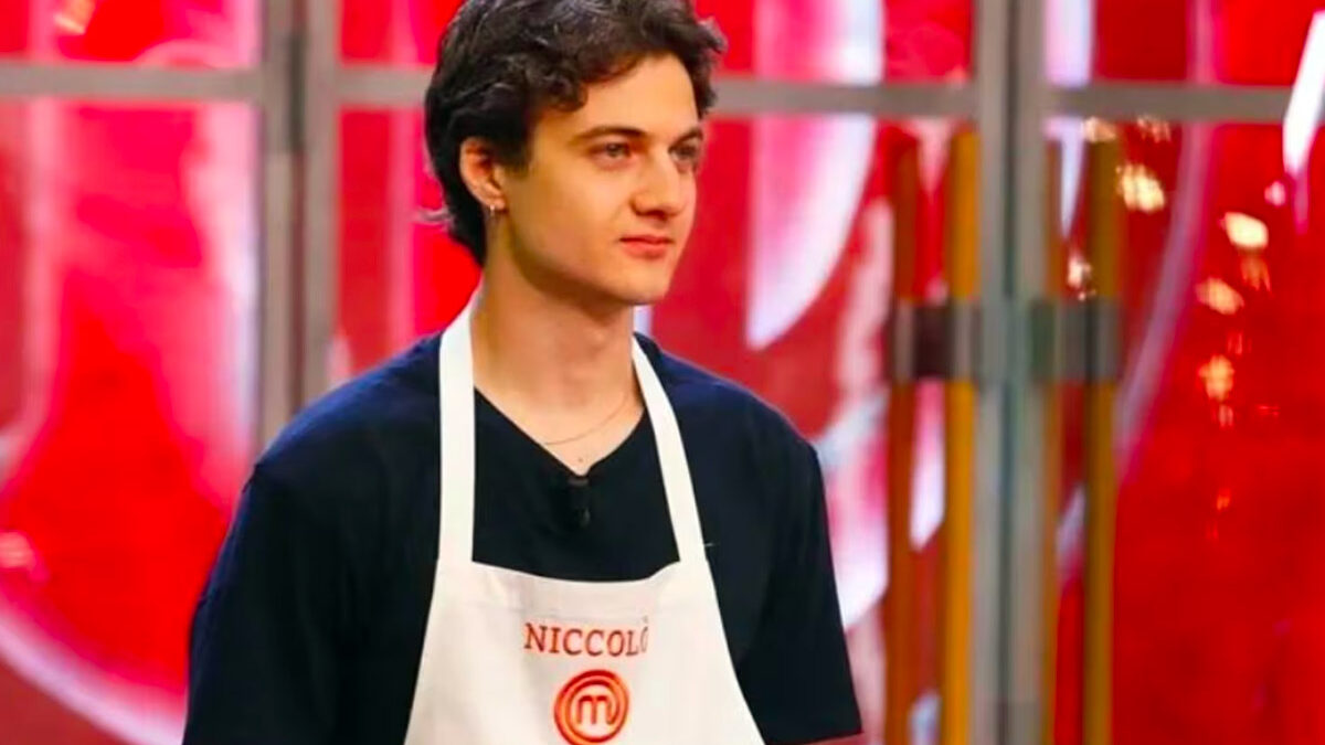 Niccolò Califano (MasterChef 13): “Non sento la mia ragazza iraniana da 4 giorni, ho paura di vederla tra le vittime”